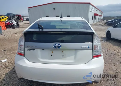 2013 Toyota Prius Plug-In z USA, uszkodzony, nr VIN JTDKN3DP1D3047013